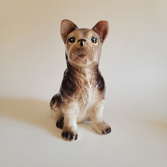 Vintage 1950's Sitting Dog Porcelain Figurine - Picture 1 of 12
